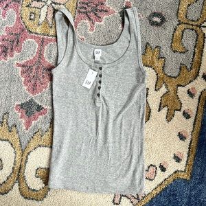 GAP grey Henley tank top, size xs, NWT